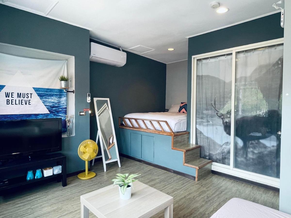 海中天旅店 Sea Of The World B&B Kenting Buitenkant foto