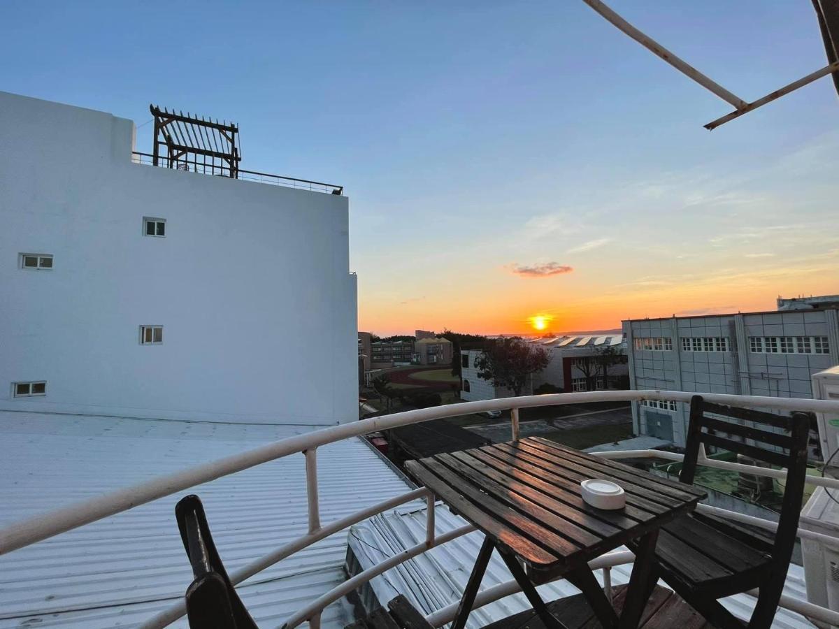 海中天旅店 Sea Of The World B&B Kenting Buitenkant foto