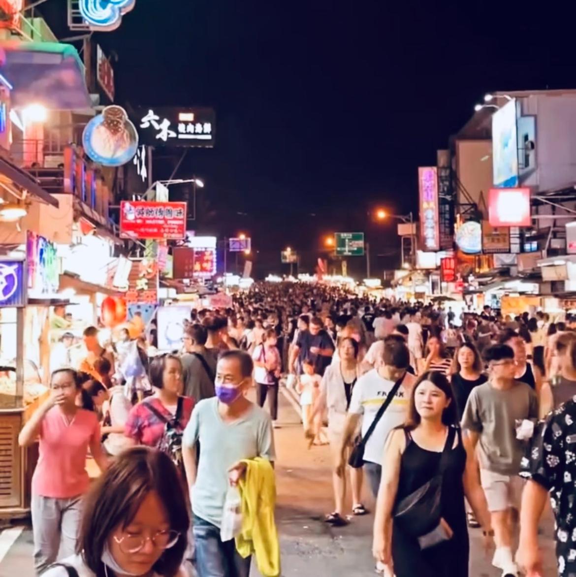 海中天旅店 Sea Of The World B&B Kenting Buitenkant foto