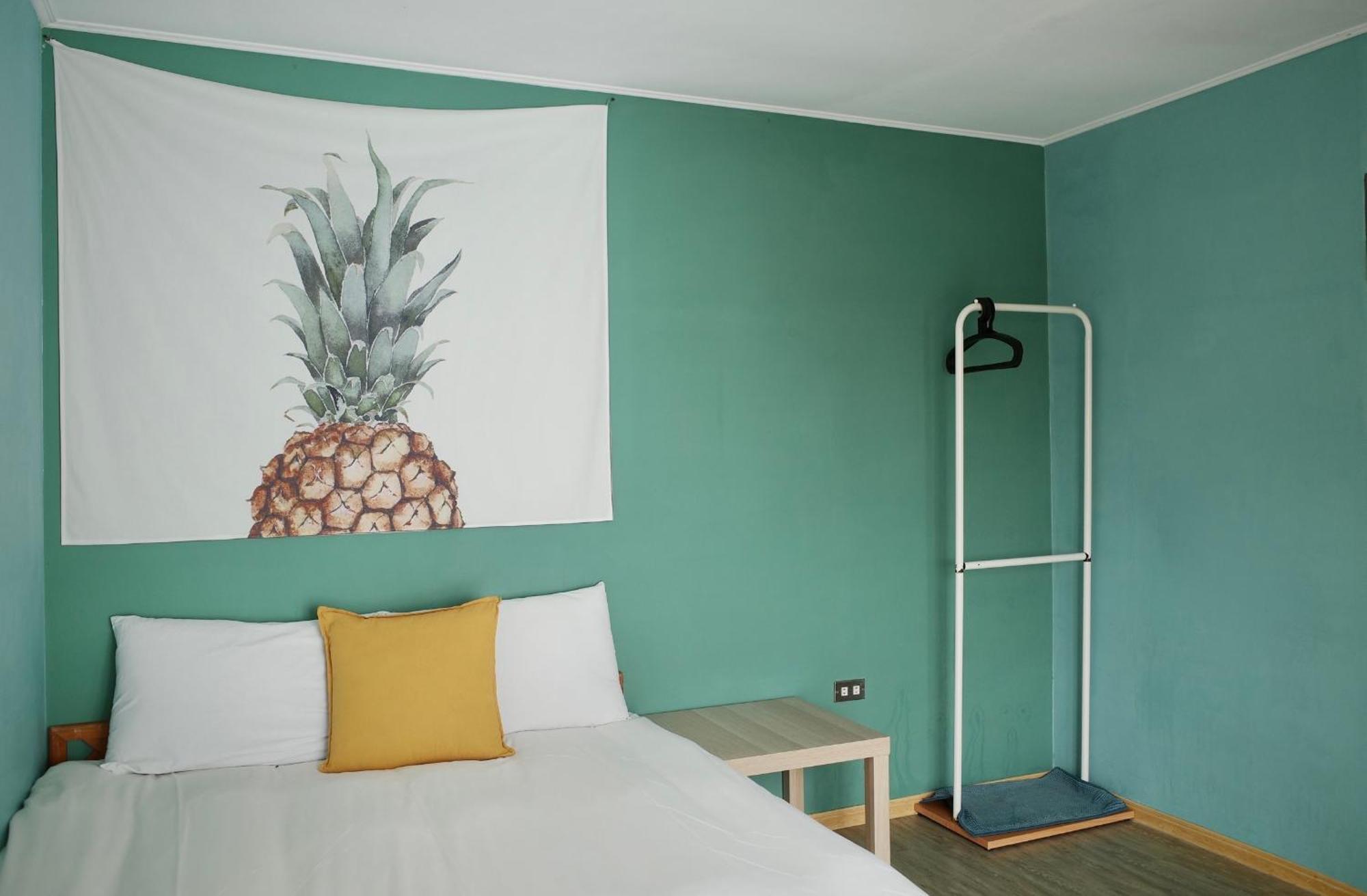 海中天旅店 Sea Of The World B&B Kenting Buitenkant foto