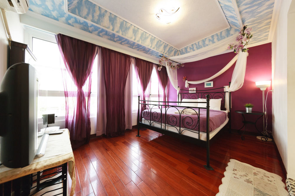 海中天旅店 Sea Of The World B&B Kenting Buitenkant foto
